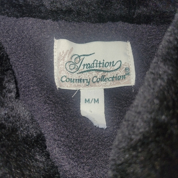 Tradition Country Collection Black Plush Collared Button Up Sweater M - Picture 7 of 7